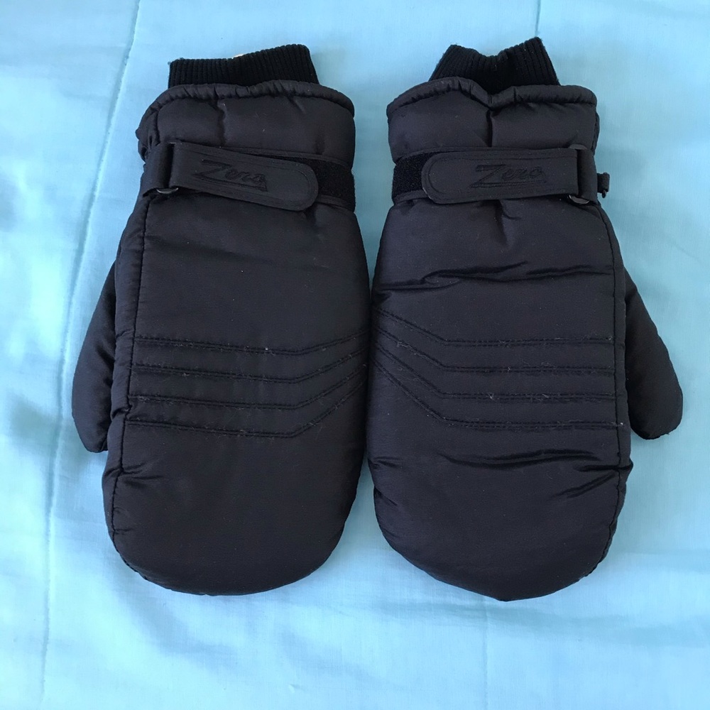 Black Gloves